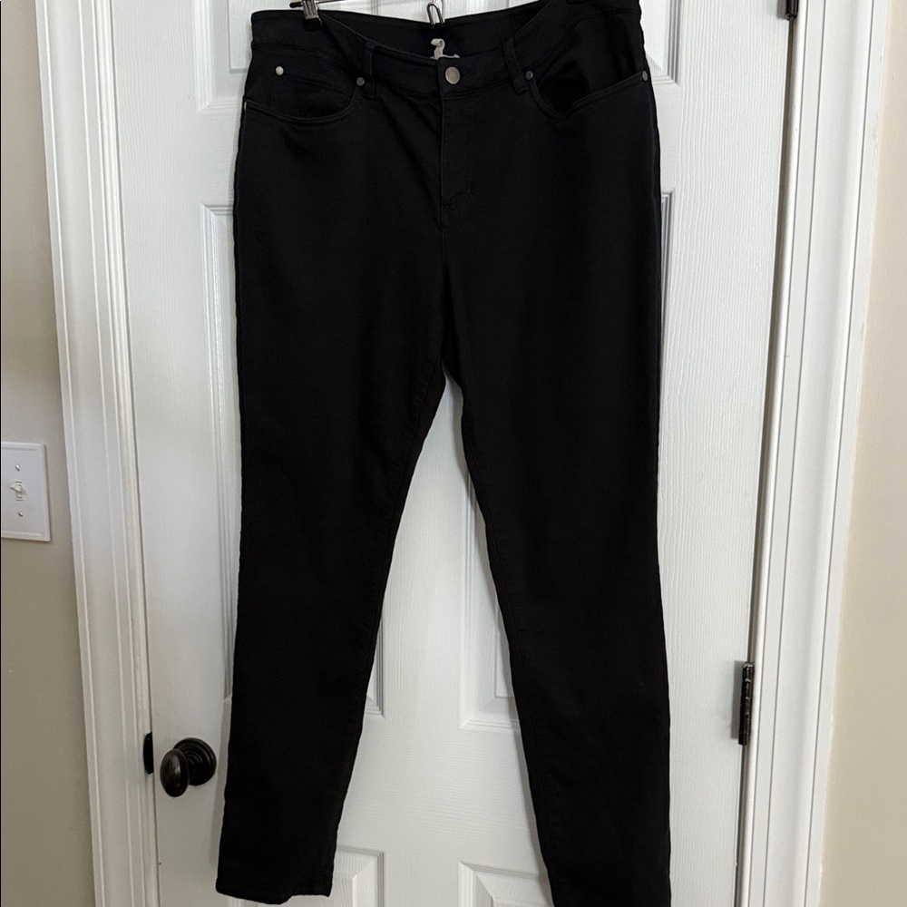 Eileen Fisher Traditional Size 14 Black Denim Jeans